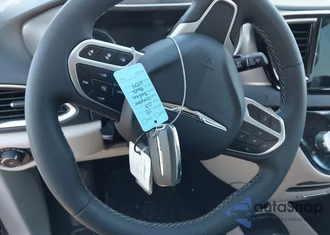 2023 Chrysler Pacifica Touring L from USA, damaged, VIN 2C4RC1BG0PR596354